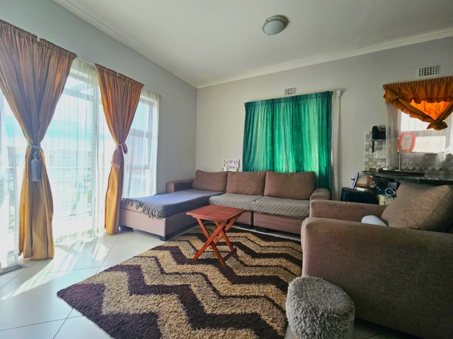 2 Bedroom Property for Sale in Buh Rein Estate Western Cape